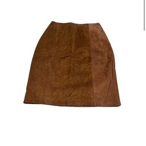 Savannah brown suede skirt size 6